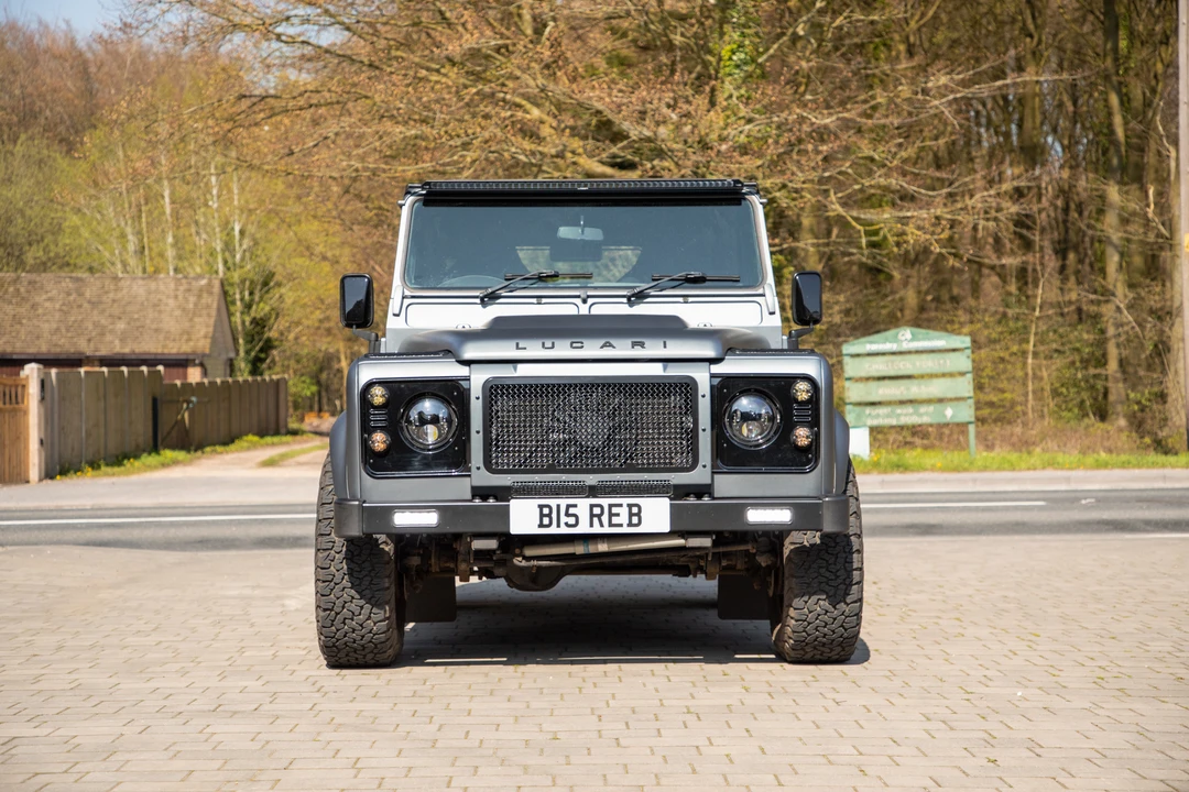 2013 Land Rover Defender 90 - Image 19 of 31
