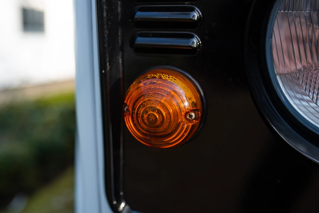 2013 Land Rover Defender 90 - Image 18 of 31