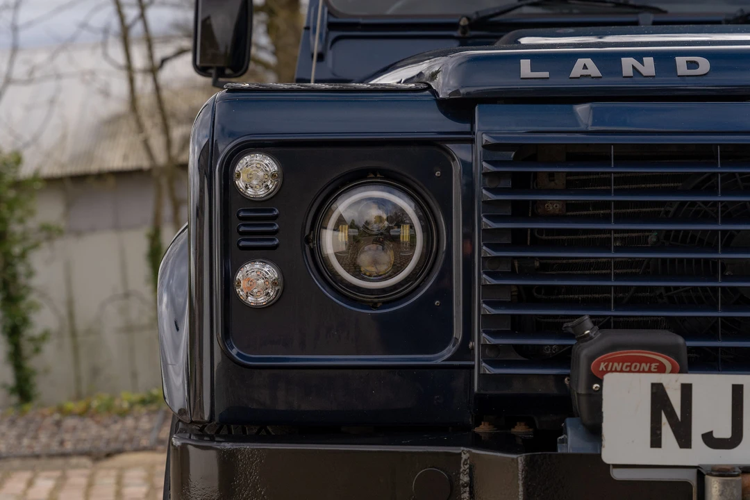 2013 Land Rover Defender 90 - Image 20 of 31