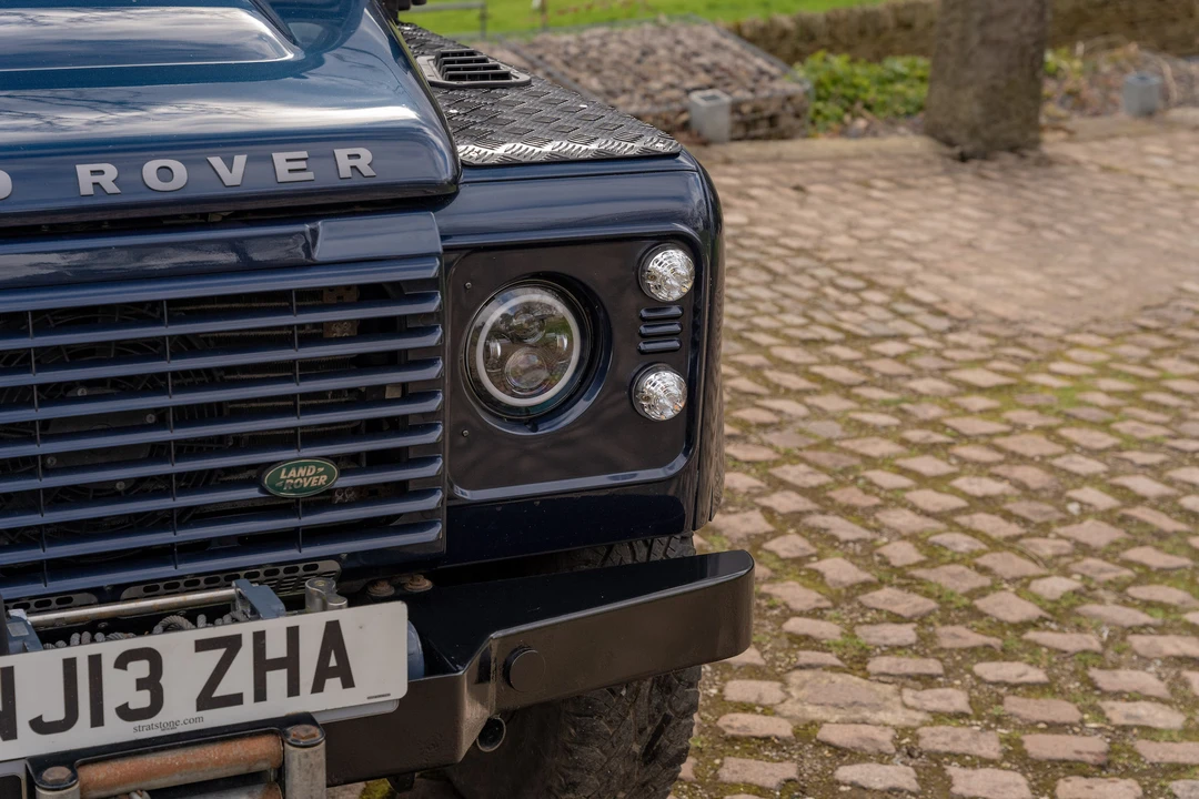 2013 Land Rover Defender 90 - Image 22 of 31