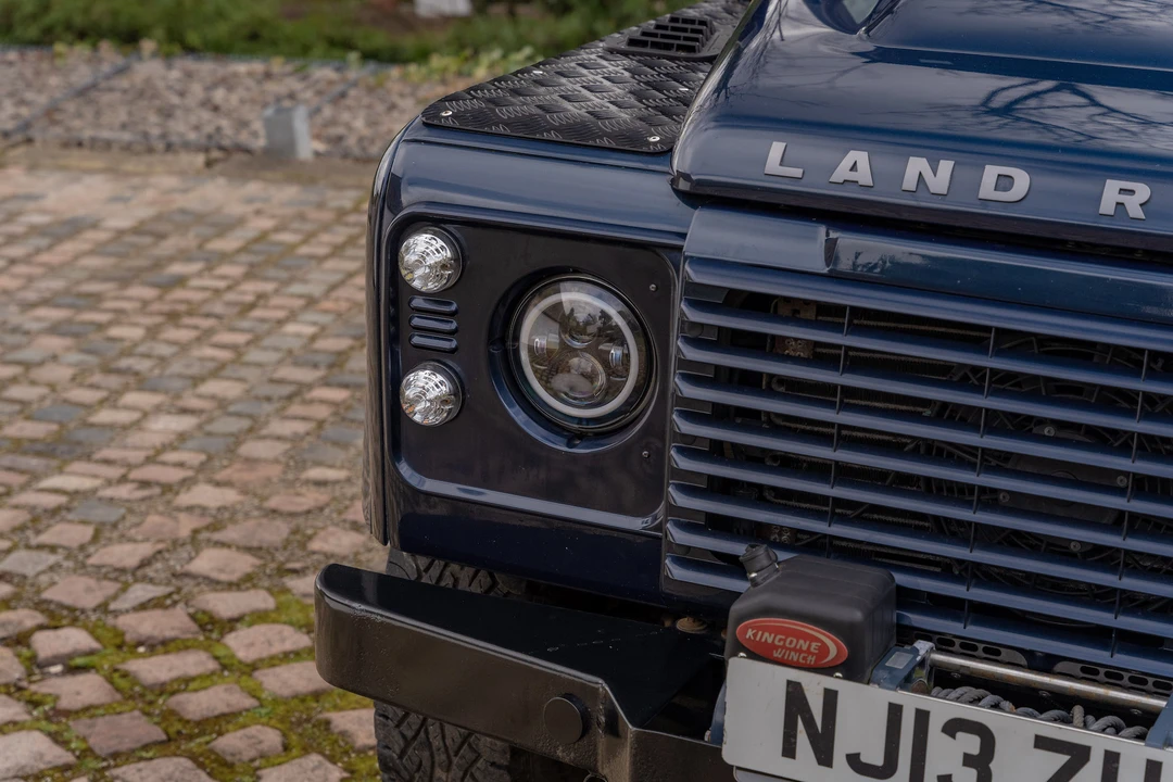 2013 Land Rover Defender 90 - Image 26 of 31