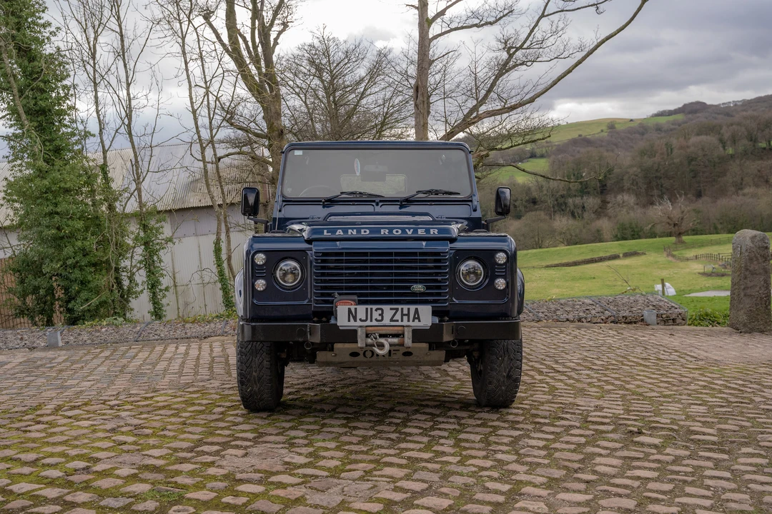 2013 Land Rover Defender 90 - Image 3 of 31