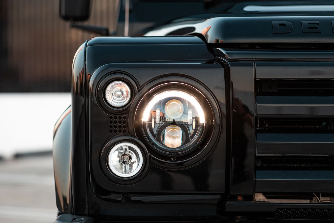 2013 Land Rover Defender 90 - Image 24 of 31