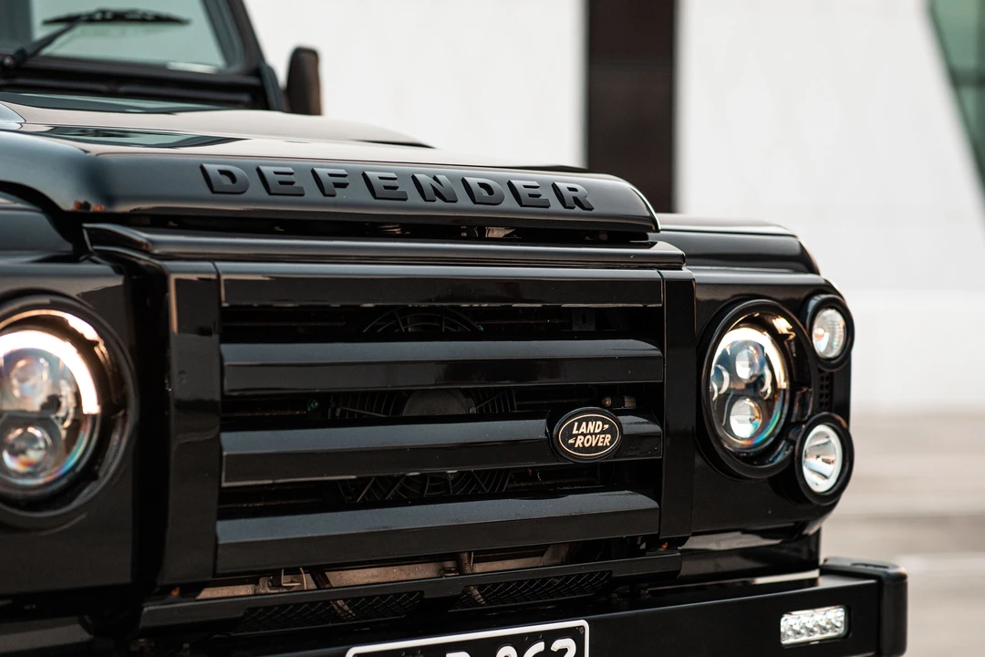2013 Land Rover Defender 90 - Image 26 of 31