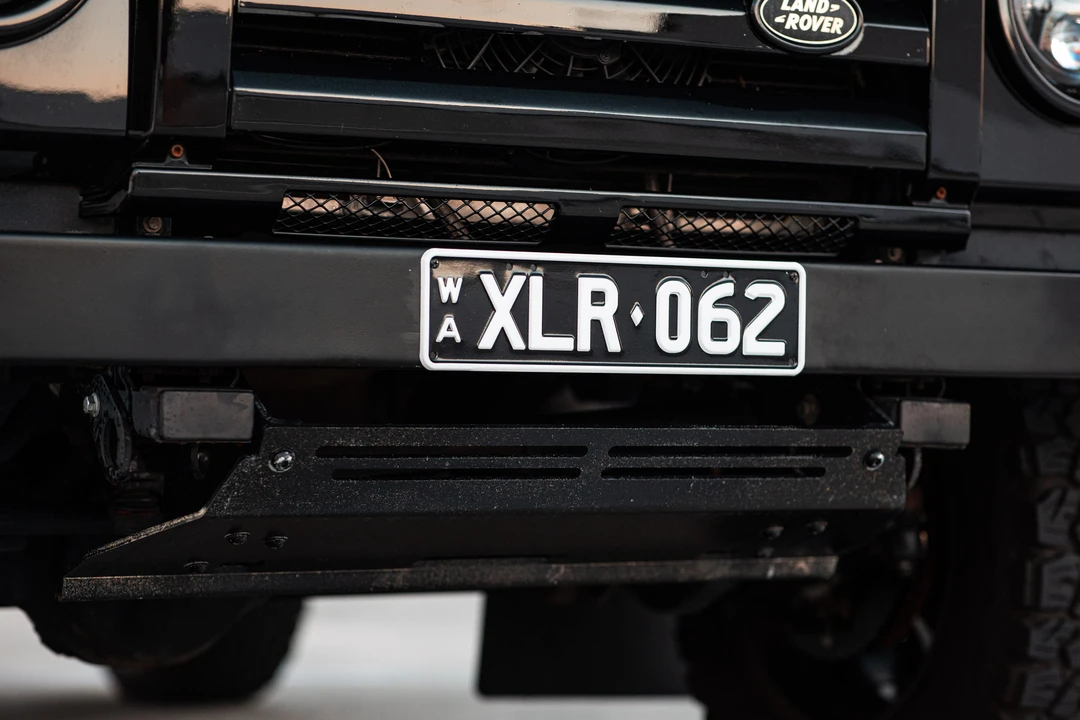 2013 Land Rover Defender 90 - Image 29 of 31