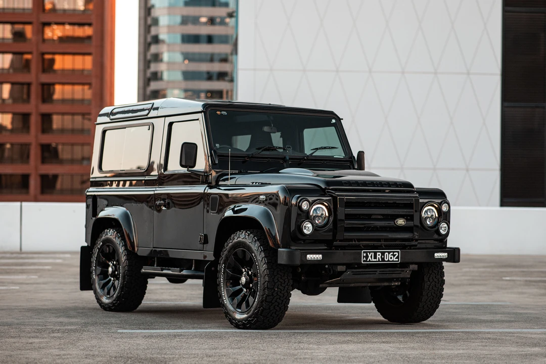 2013 Land Rover Defender 90 - Image 4 of 31