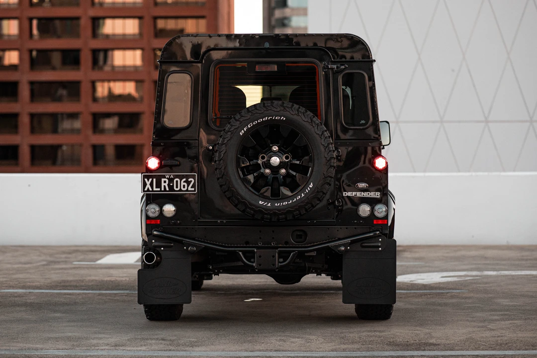 2013 Land Rover Defender 90 - Image 14 of 31