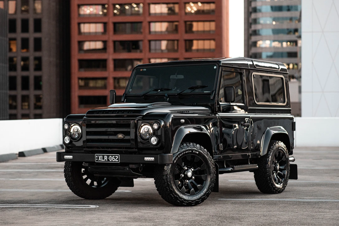 2013 Land Rover Defender 90 - Image 2 of 31