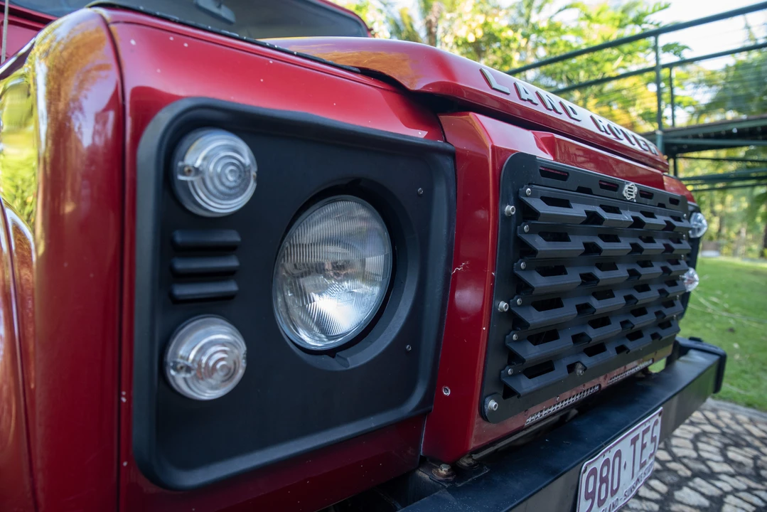2013 Land Rover Defender 90 - Image 23 of 31