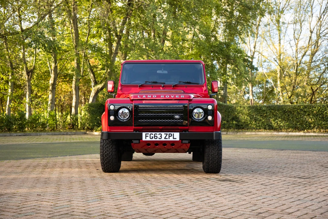 2013 Land Rover Defender 90 - Image 3 of 31