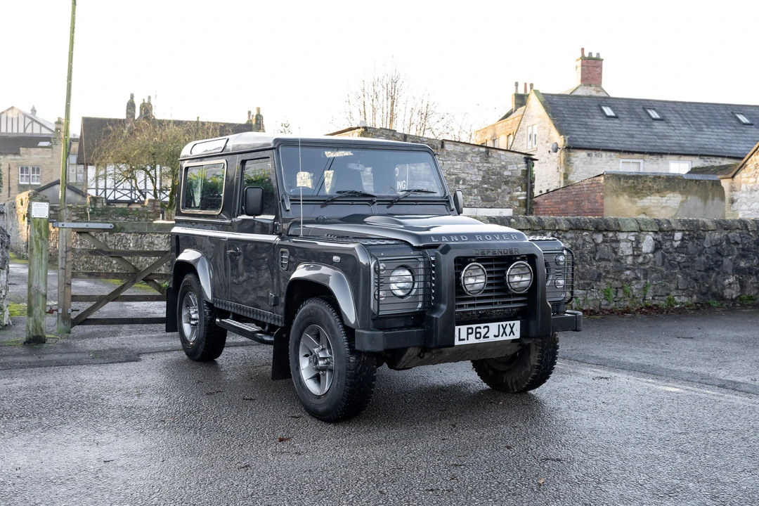 2013 Land Rover Defender 90 - Image 7 of 31