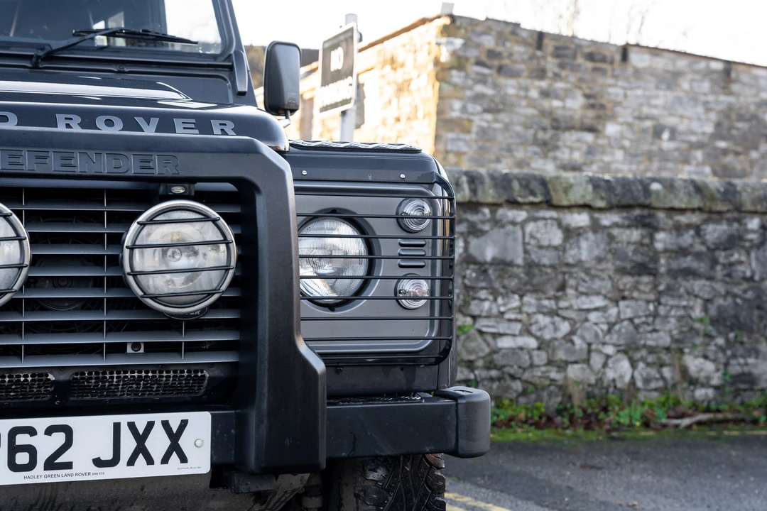 2013 Land Rover Defender 90 - Image 15 of 31