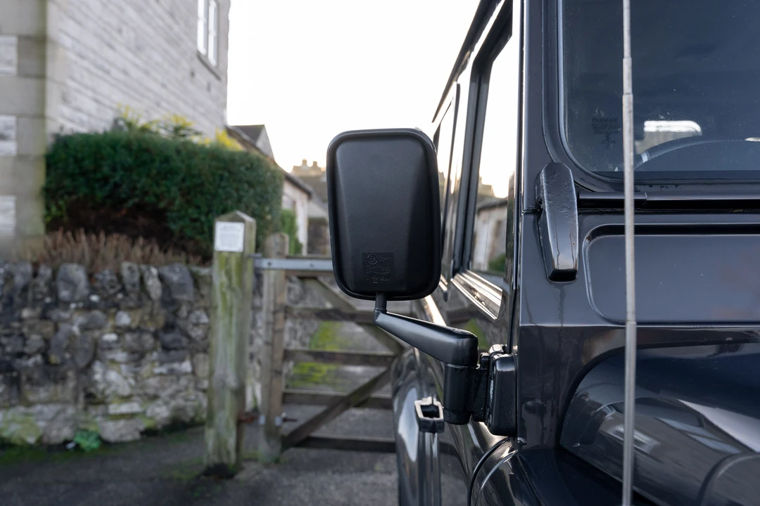 2013 Land Rover Defender 90 - Image 22 of 31