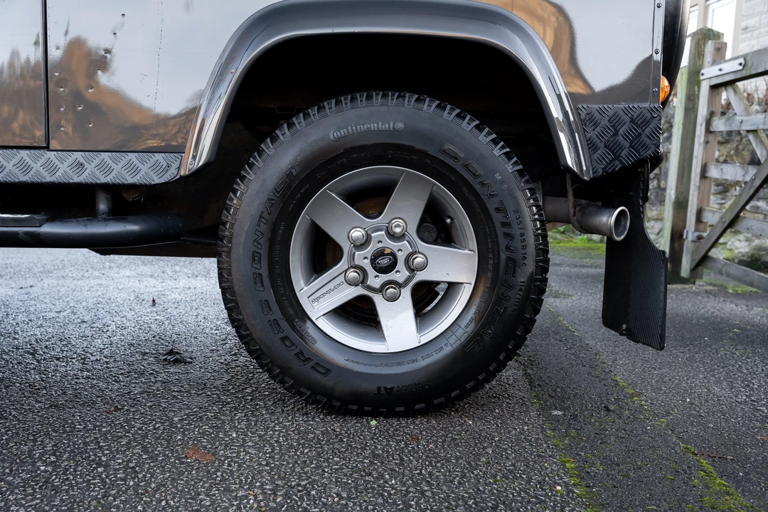2013 Land Rover Defender 90 - Image 30 of 31