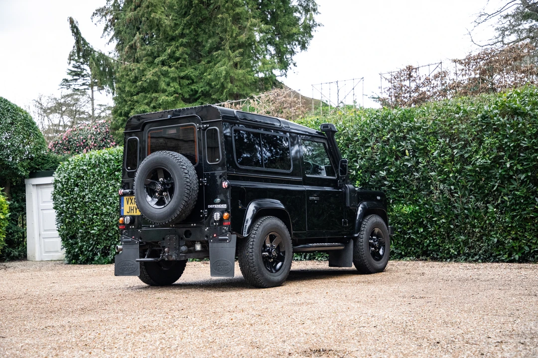 2013 Land Rover Defender 90 - Image 22 of 31