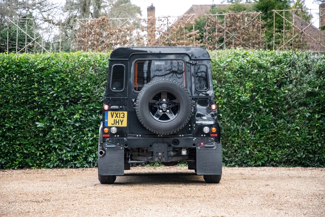 2013 Land Rover Defender 90 - Image 6 of 31