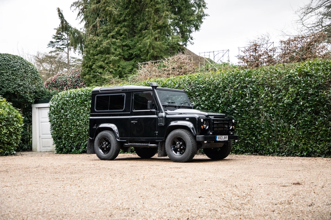 2013 Land Rover Defender 90 - Image 15 of 31