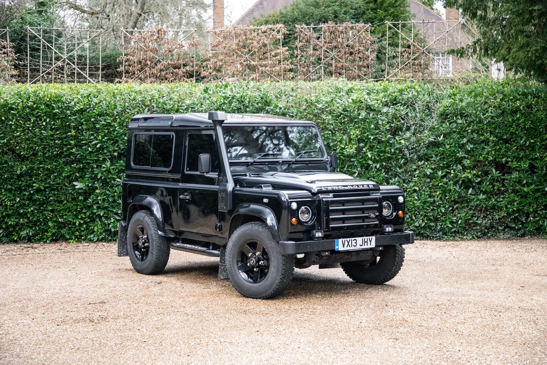 2013 Land Rover Defender 90 - Image 13 of 31