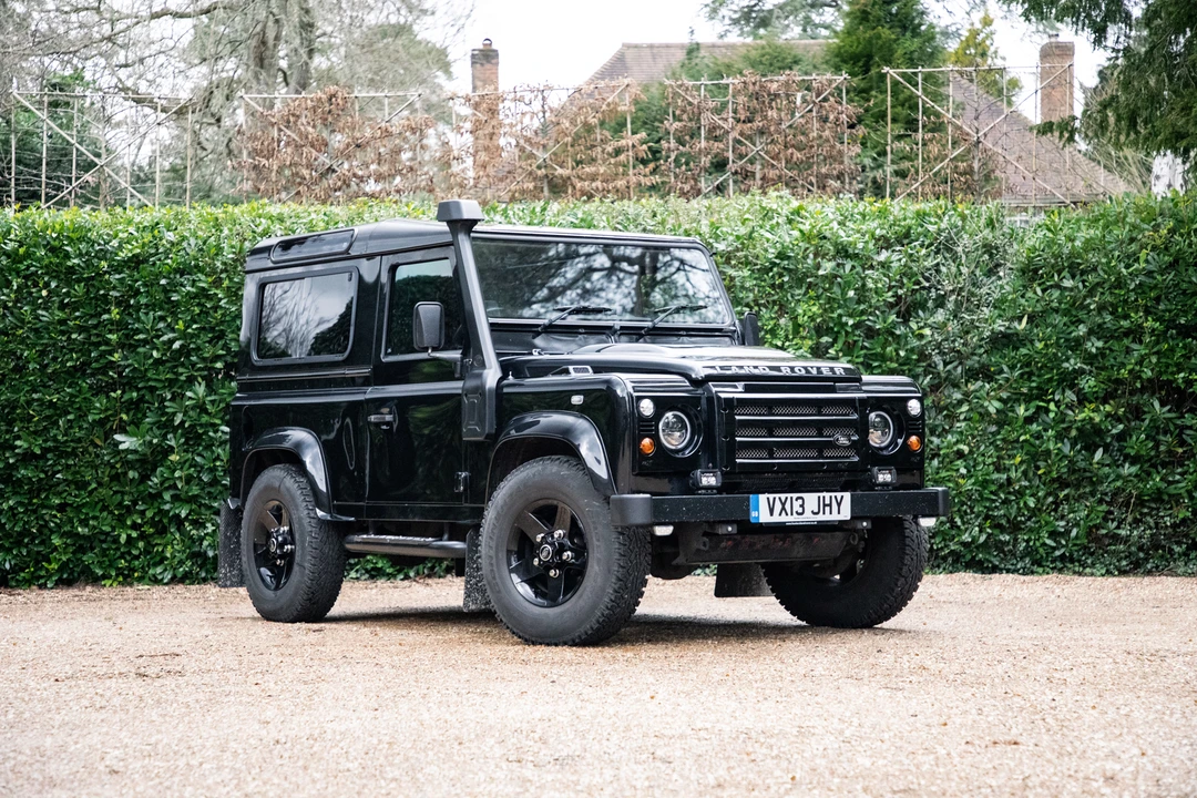 2013 Land Rover Defender 90 - Image 3 of 31