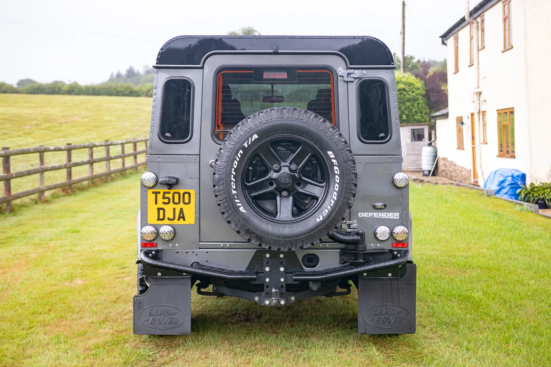2013 Land Rover Defender 90 - Image 12 of 31