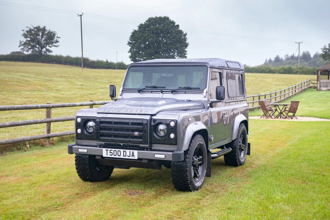2013 Land Rover Defender 90 - Image 20 of 31