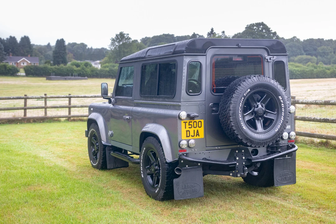 2013 Land Rover Defender 90 - Image 22 of 31