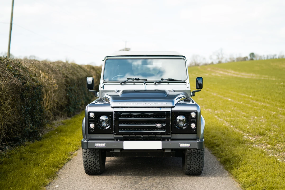 2013 Land Rover Defender 90 - Image 22 of 31