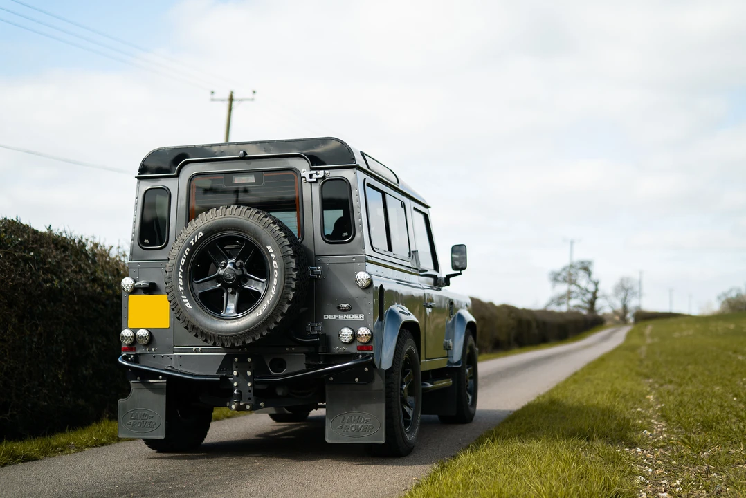2013 Land Rover Defender 90 - Image 28 of 31