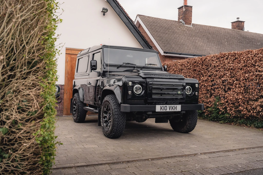 2013 Land Rover Defender 90 - Image 10 of 31