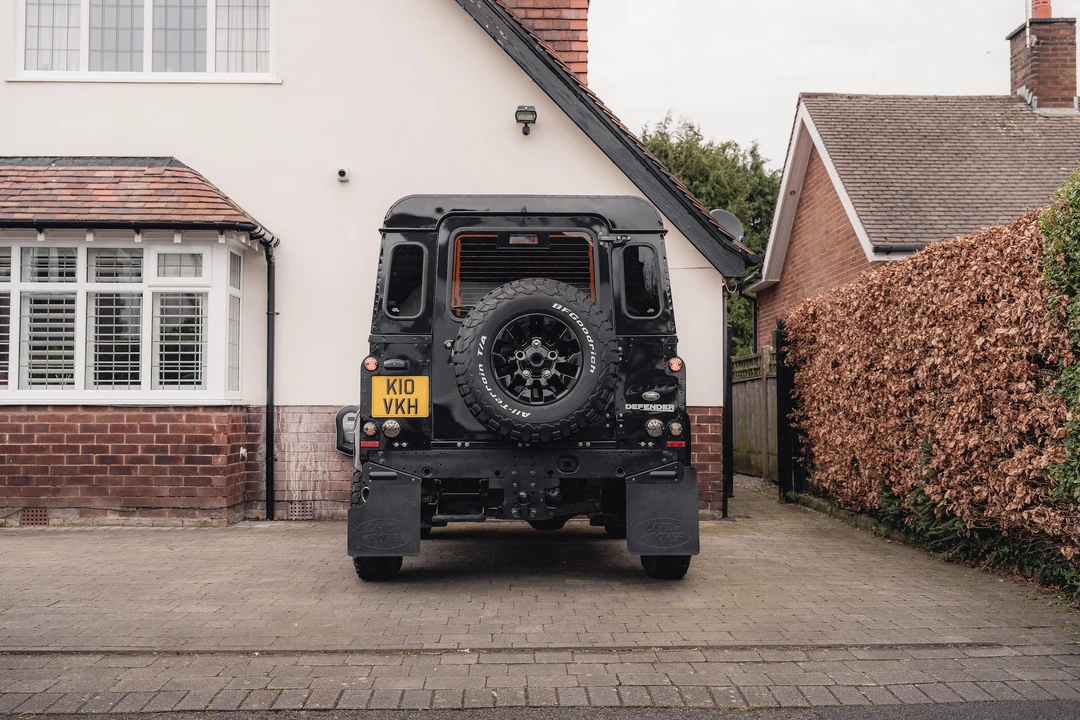 2013 Land Rover Defender 90 - Image 15 of 31