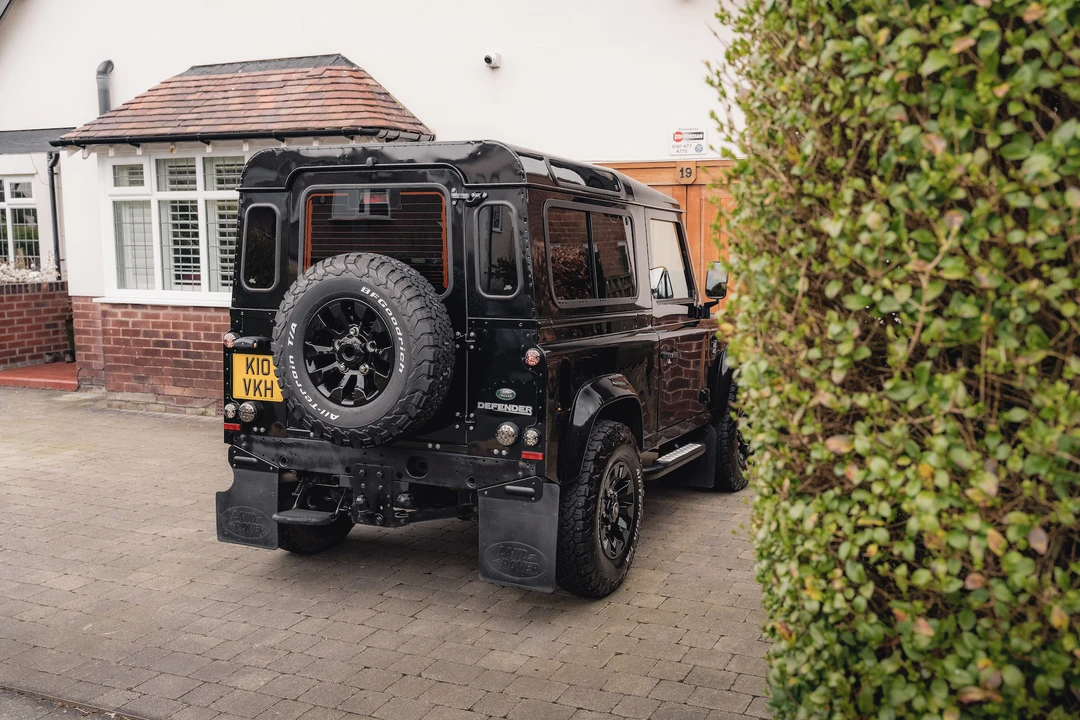 2013 Land Rover Defender 90 - Image 8 of 31