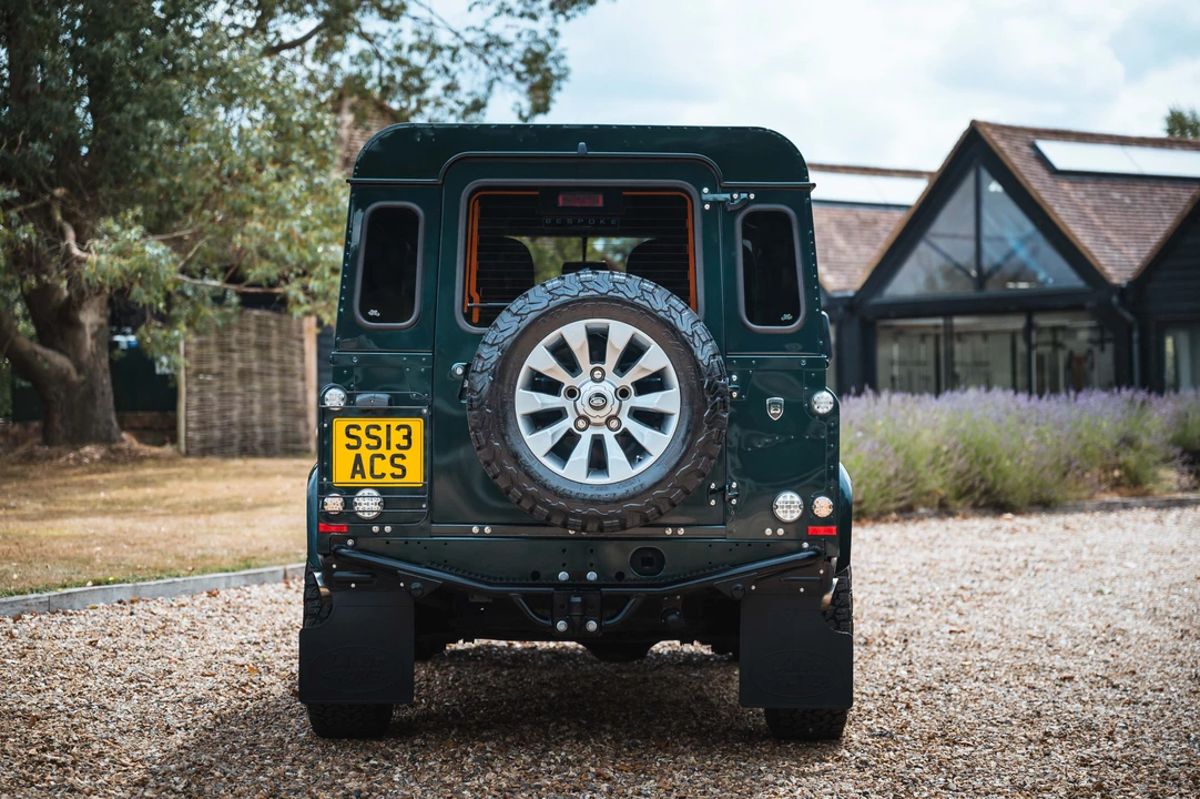 2013 Land Rover Defender 90 - Image 7 of 31