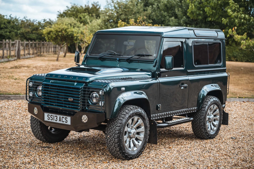 2013 Land Rover Defender 90 - Image 22 of 31