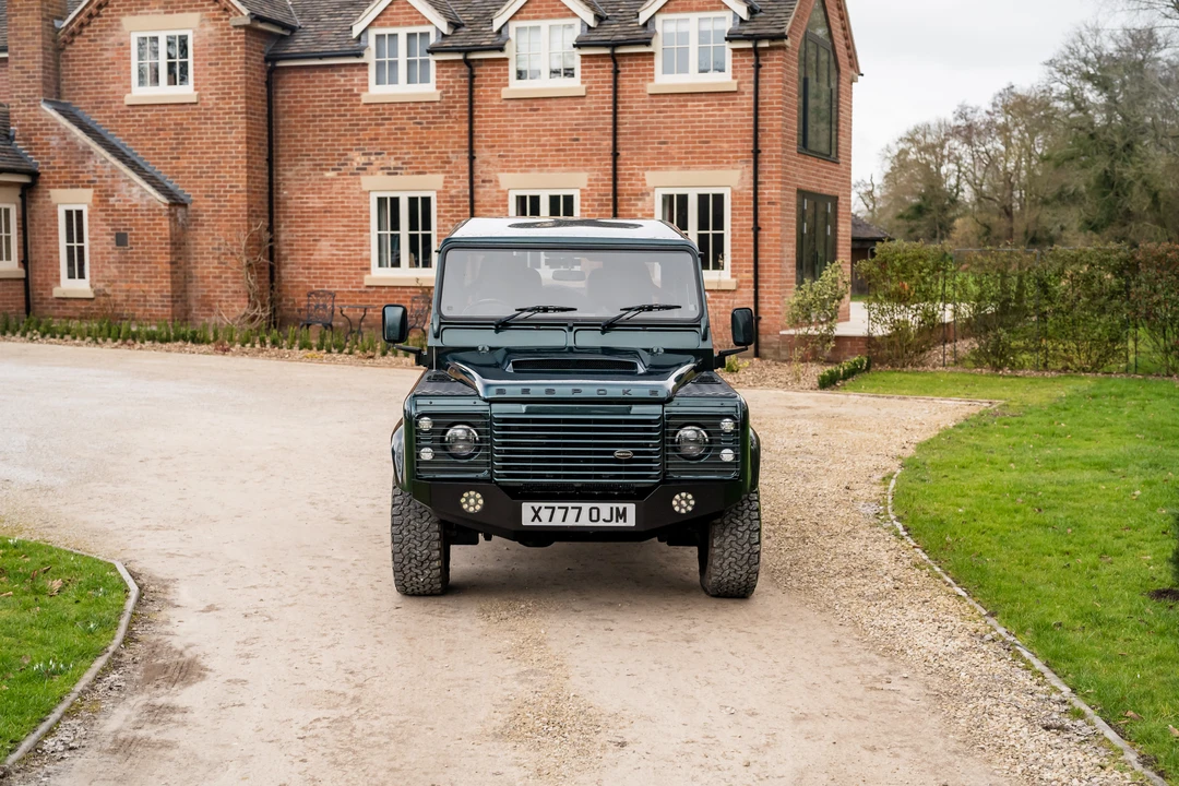 2013 Land Rover Defender 90 - Image 11 of 31