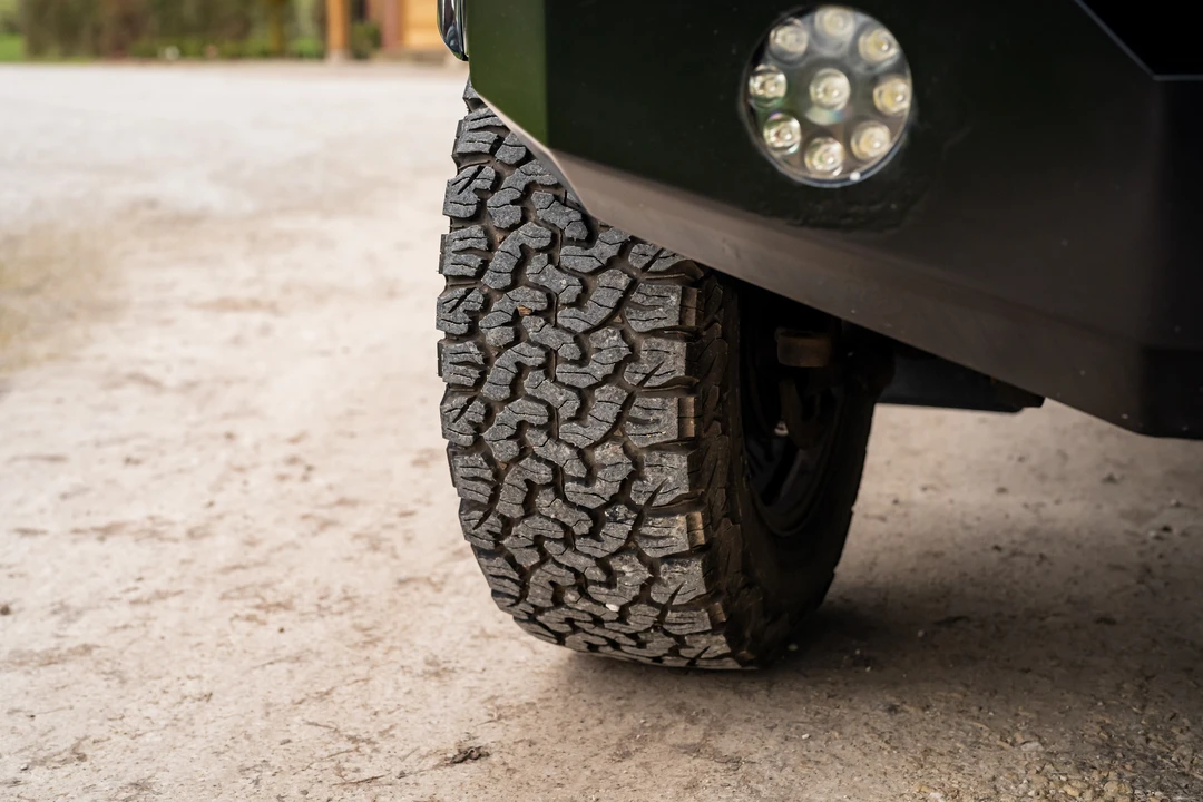 2013 Land Rover Defender 90 - Image 24 of 31
