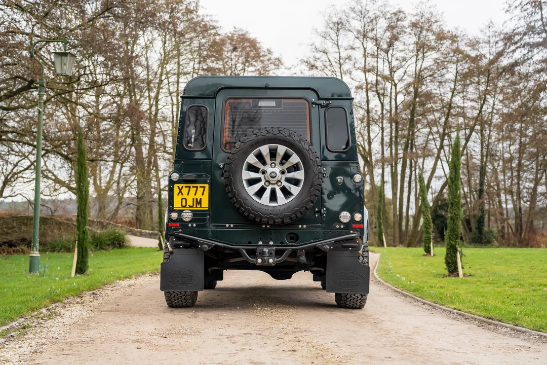 2013 Land Rover Defender 90 - Image 14 of 31