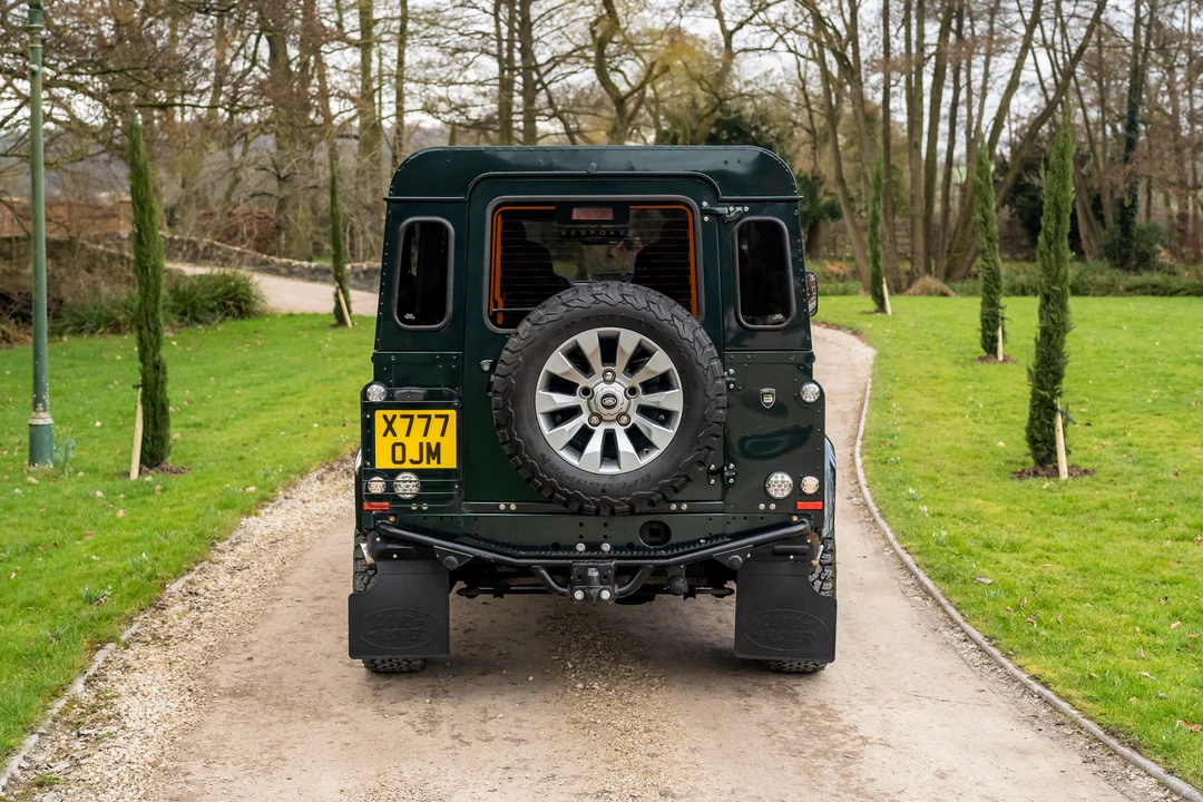 2013 Land Rover Defender 90 - Image 7 of 31
