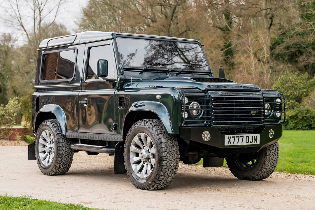 2013 Land Rover Defender 90 - Image 2 of 31