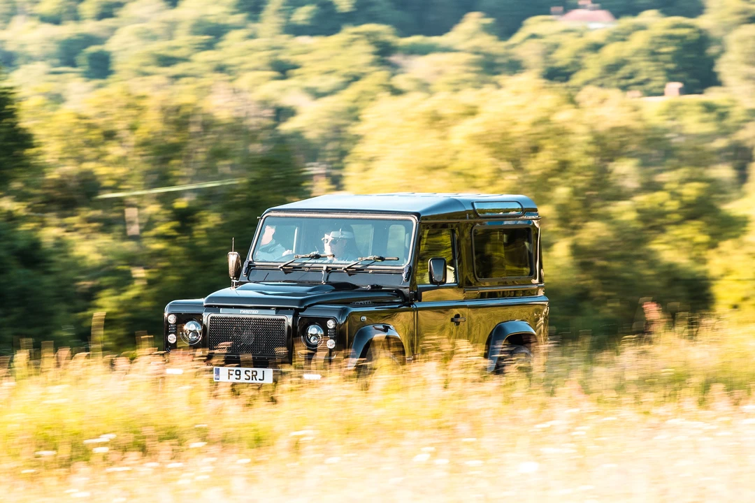 2013 Land Rover Defender 90 - Image 19 of 31