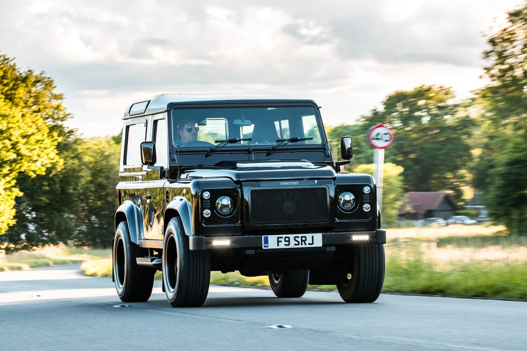 2013 Land Rover Defender 90 - Image 28 of 31