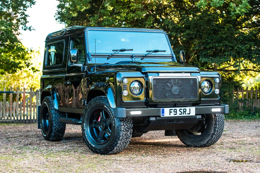2013 Land Rover Defender 90 - Image 15 of 31