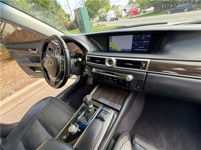 2013 Lexus GS 4th Gen - Image 27 of 31