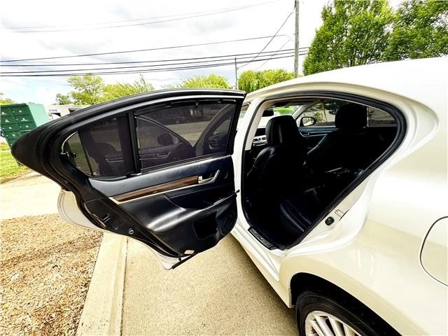 2013 Lexus GS 4th Gen - Image 12 of 21