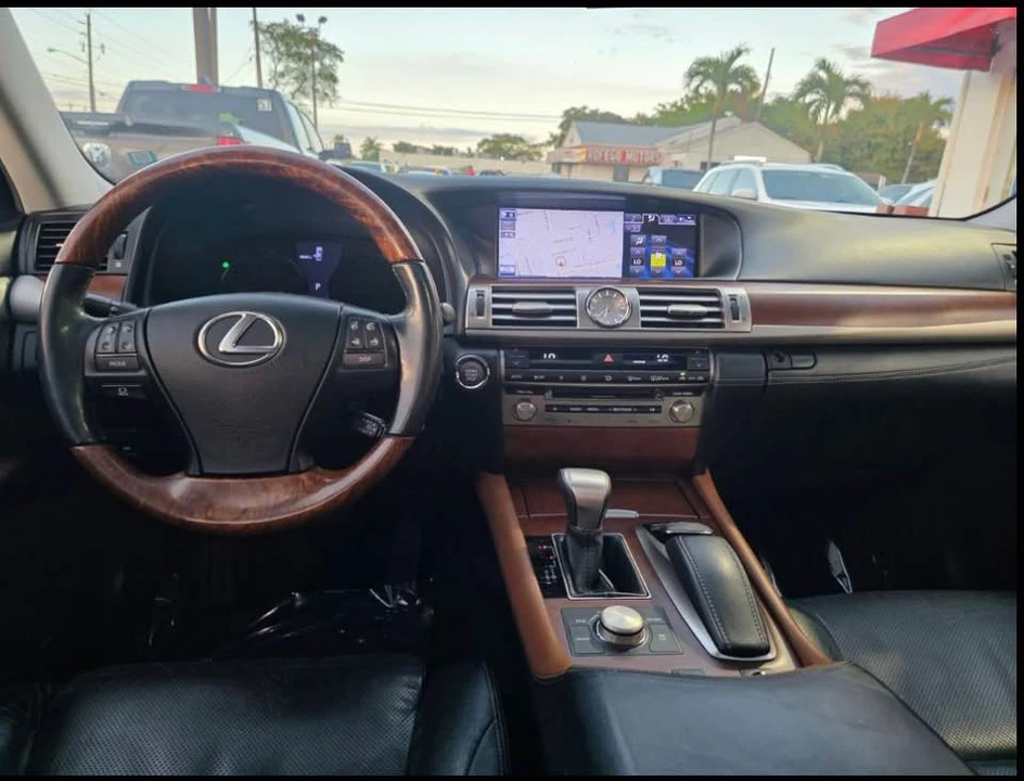 2013 Lexus LS 4th Gen - Image 2 of 7