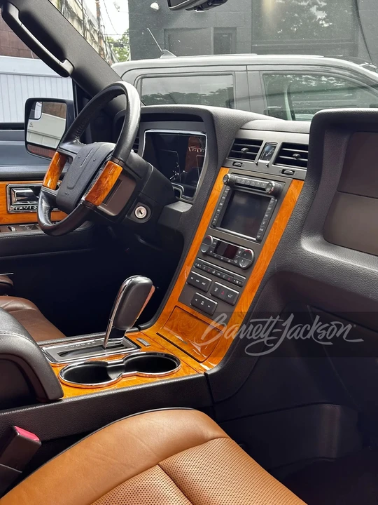 2013 Lincoln Navigator 3rd Gen - Image 8 of 25