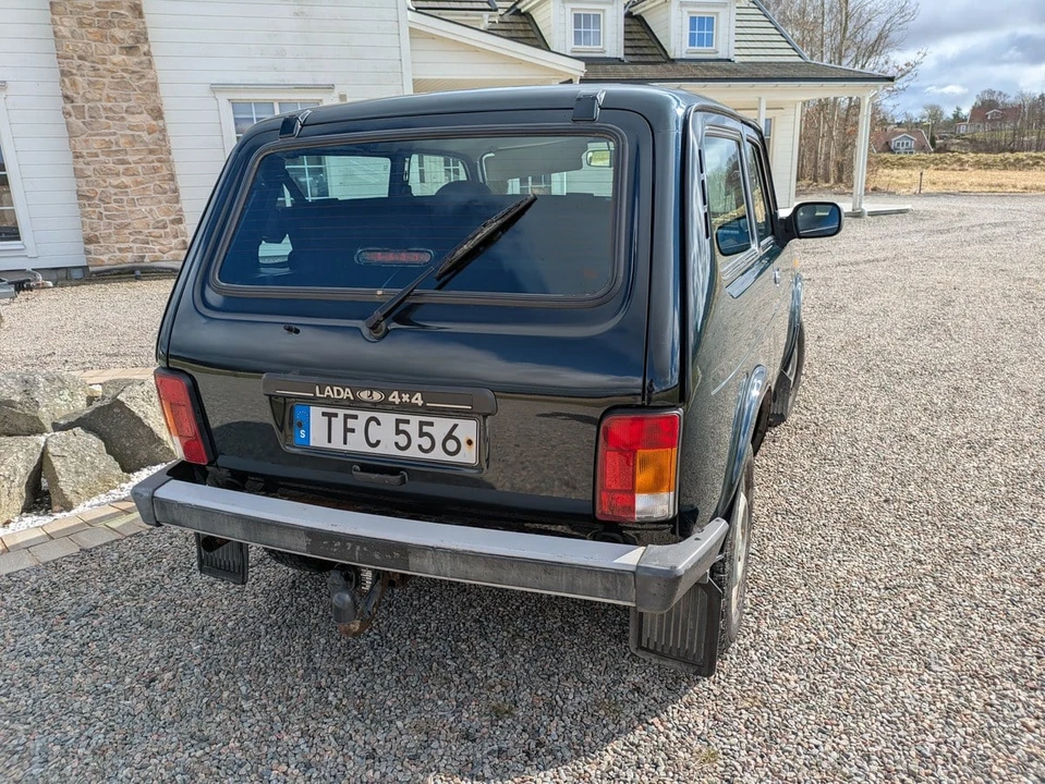 2013 Lada - Image 6 of 30