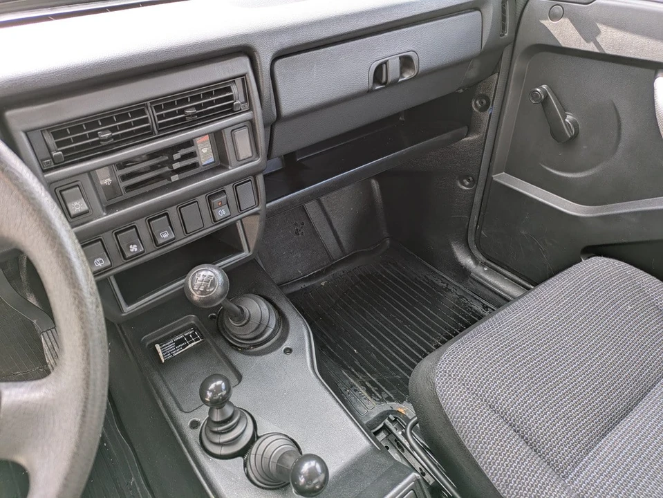 2013 Lada - Image 30 of 30