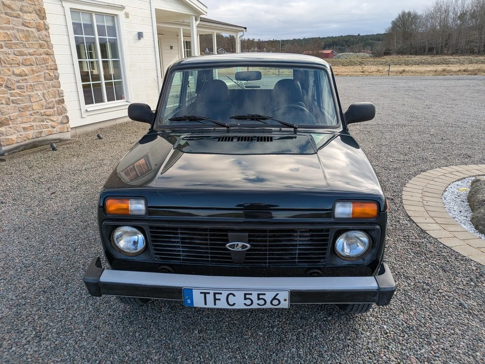 2013 Lada - Image 18 of 30