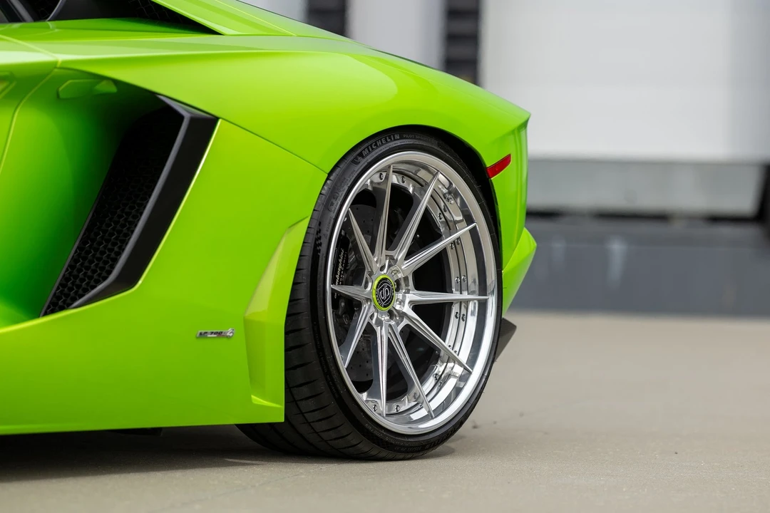 2013 Lamborghini Aventador LP700-4 - Image 9 of 31