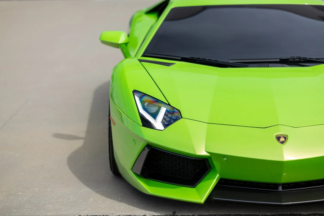 2013 Lamborghini Aventador LP700-4 - Image 18 of 31